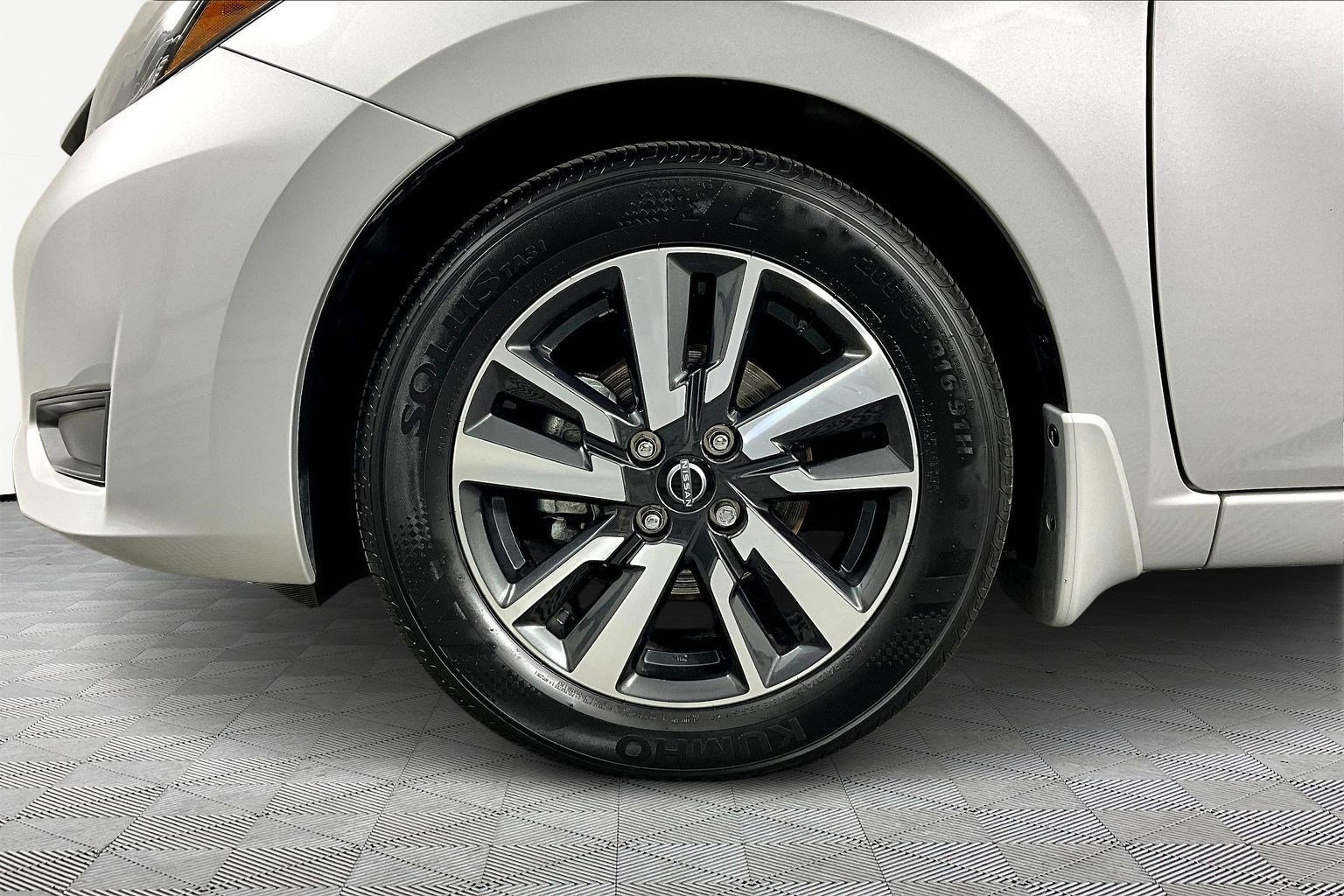 Certified 2025 Nissan Versa SV w/ Trunk Package image 34