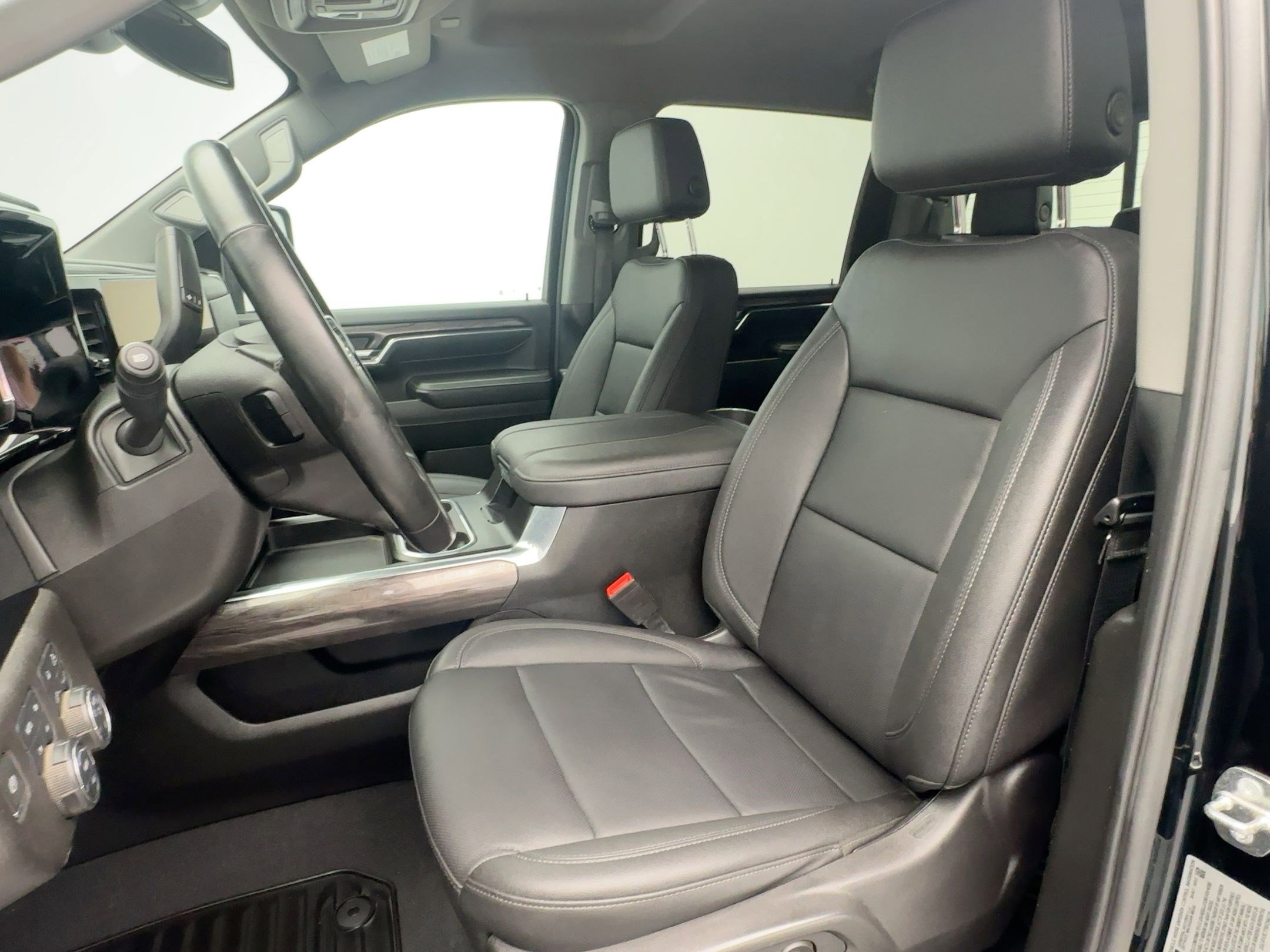 Used 2024 Chevrolet Silverado 3500 LTZ w/ LTZ Plus Package image 21