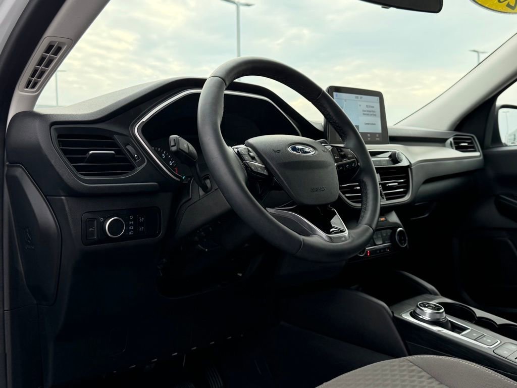 Used 2022 Ford Escape SE w/ Convenience Package image 11