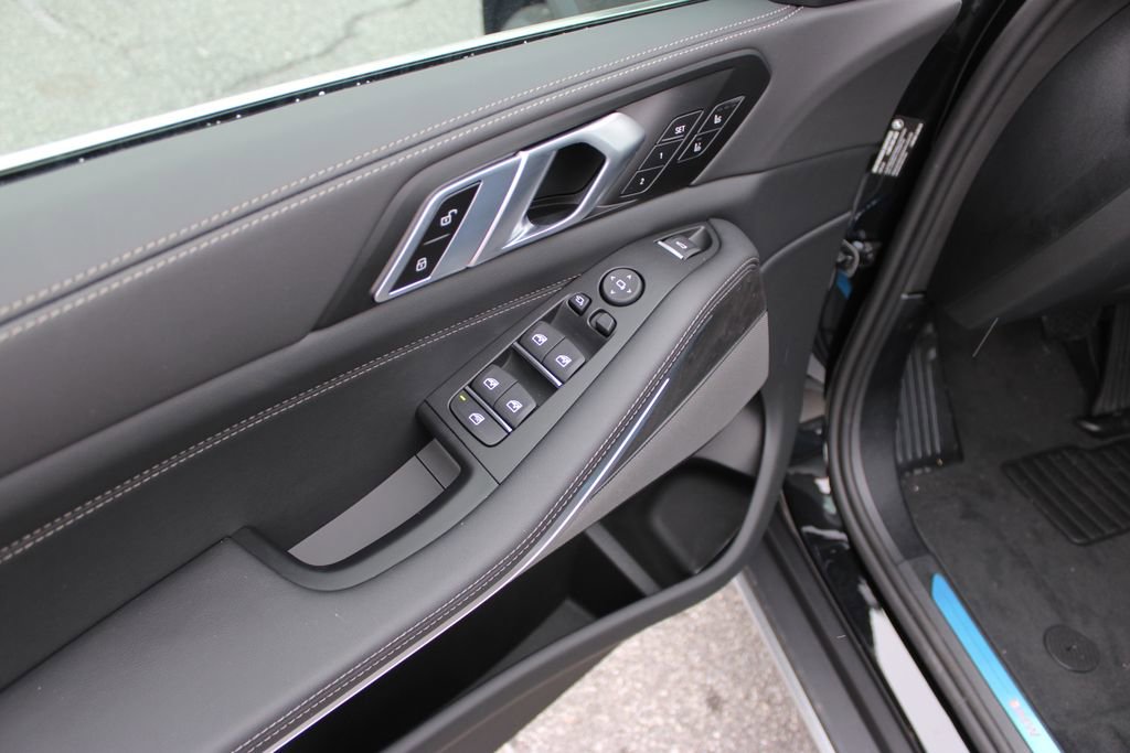 New 2026 BMW X5 xDrive40i w/ Executive Package image 28