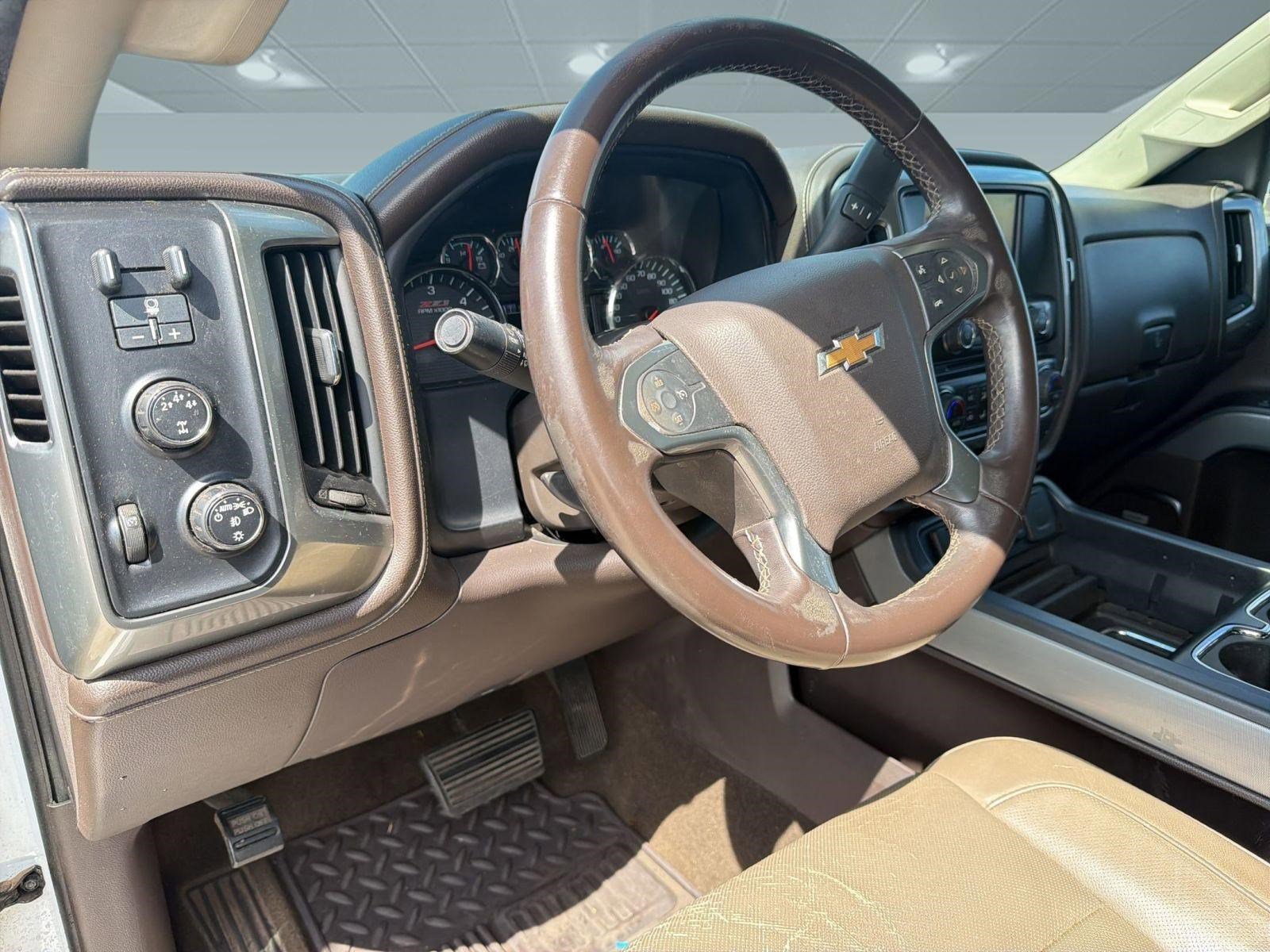 Used 2015 Chevrolet Silverado 2500 LTZ w/ LTZ Plus Package AWD/4WD image 4