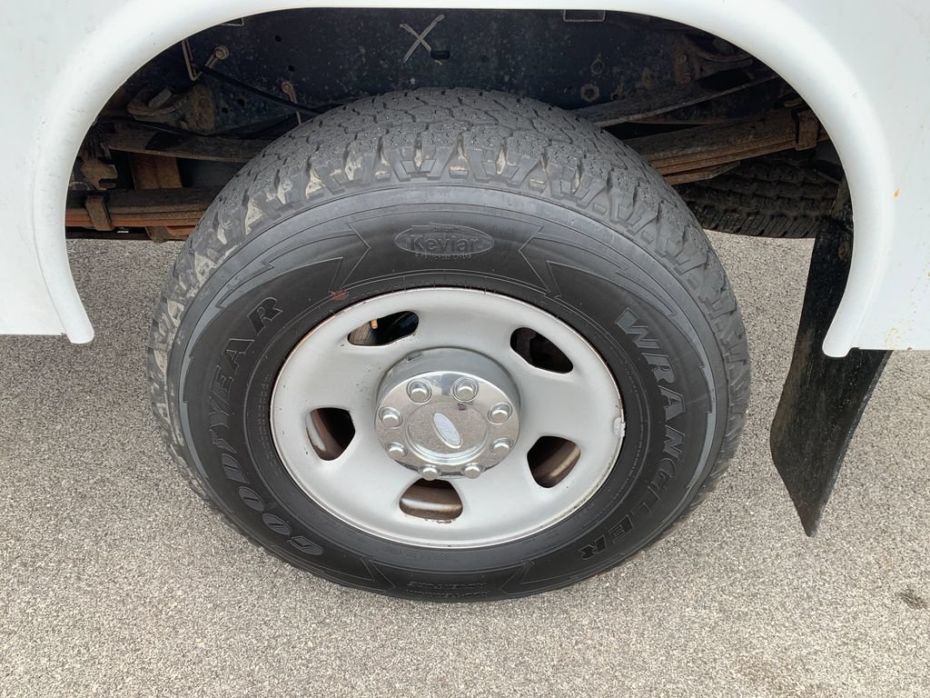 Used 2010 Ford F350 XL AWD/4WD image 4