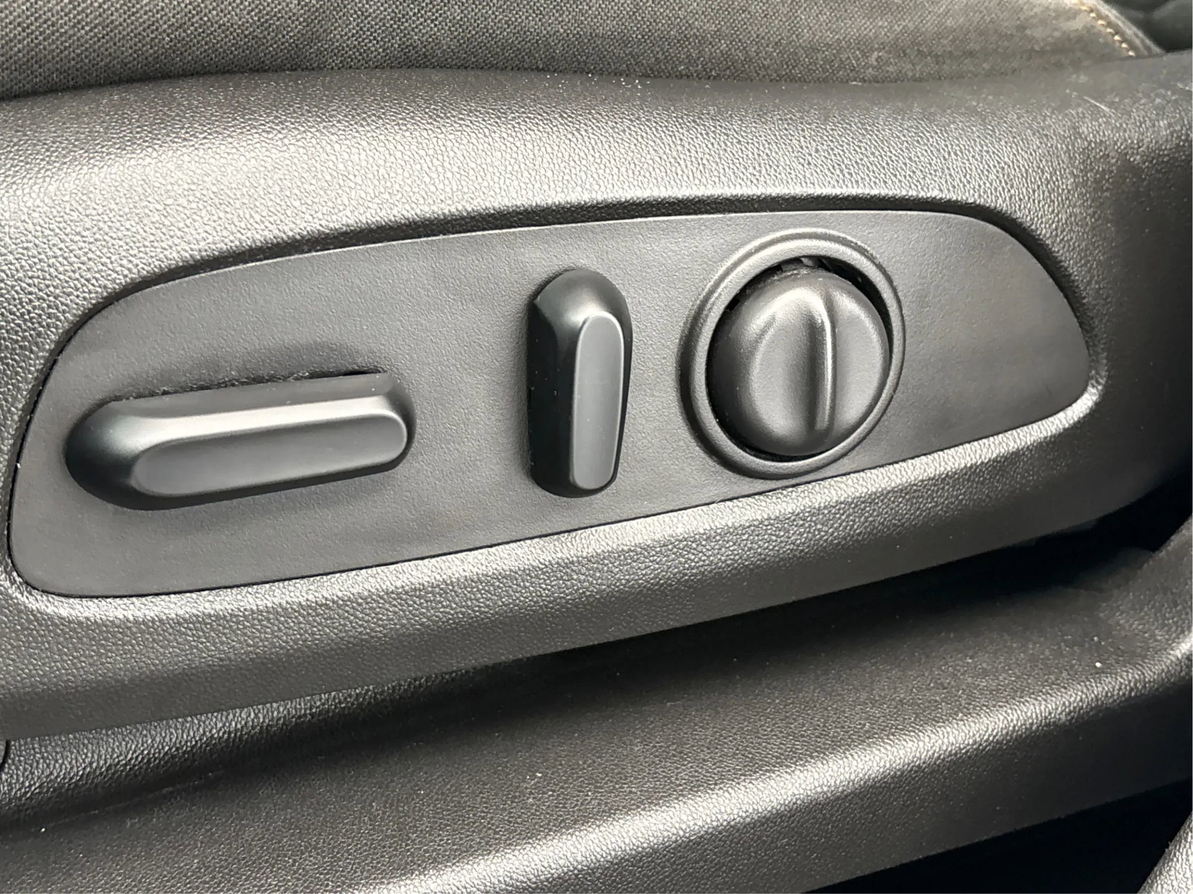 Used 2019 Chevrolet Equinox LT image 25