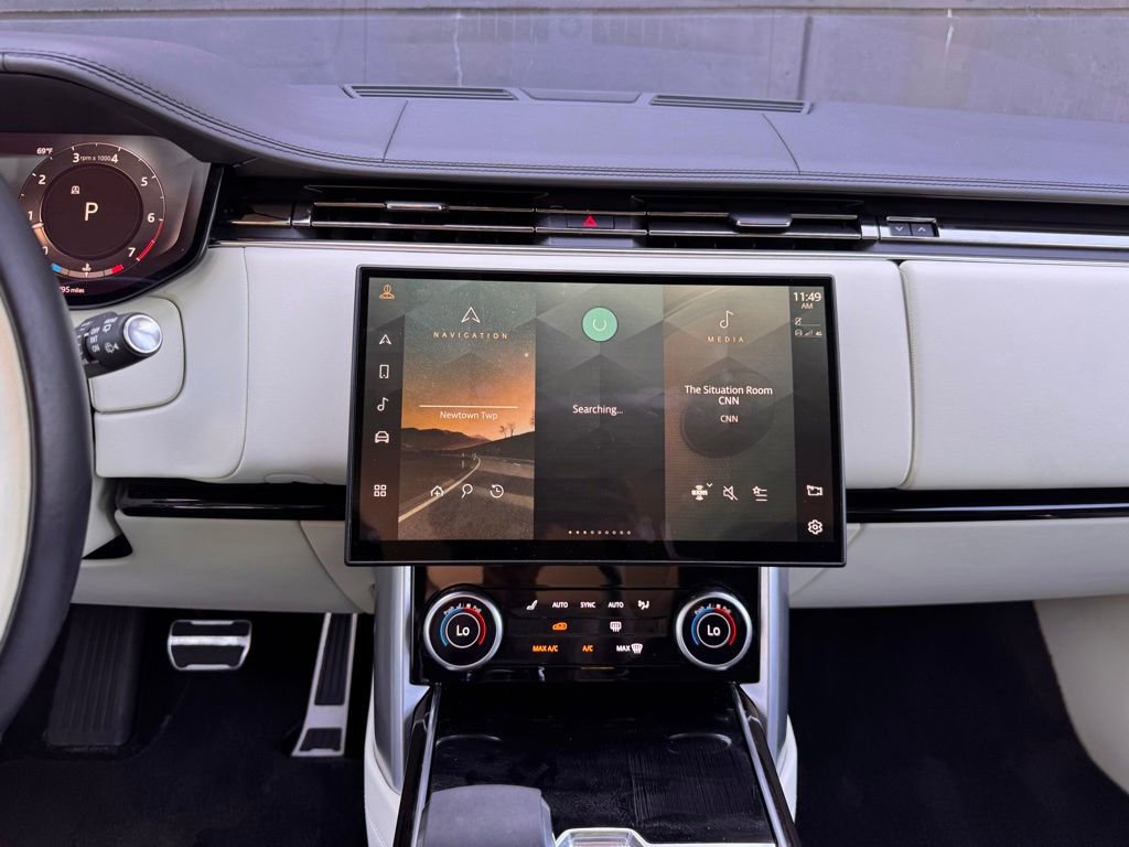 Used 2023 Land Rover Range Rover SE AWD/4WD image 27