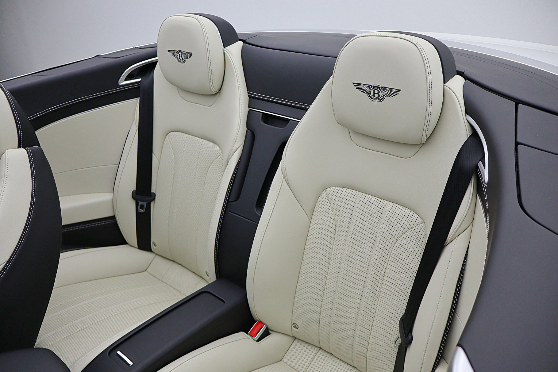 Certified 2021 Bentley Continental GT AWD/4WD image 39
