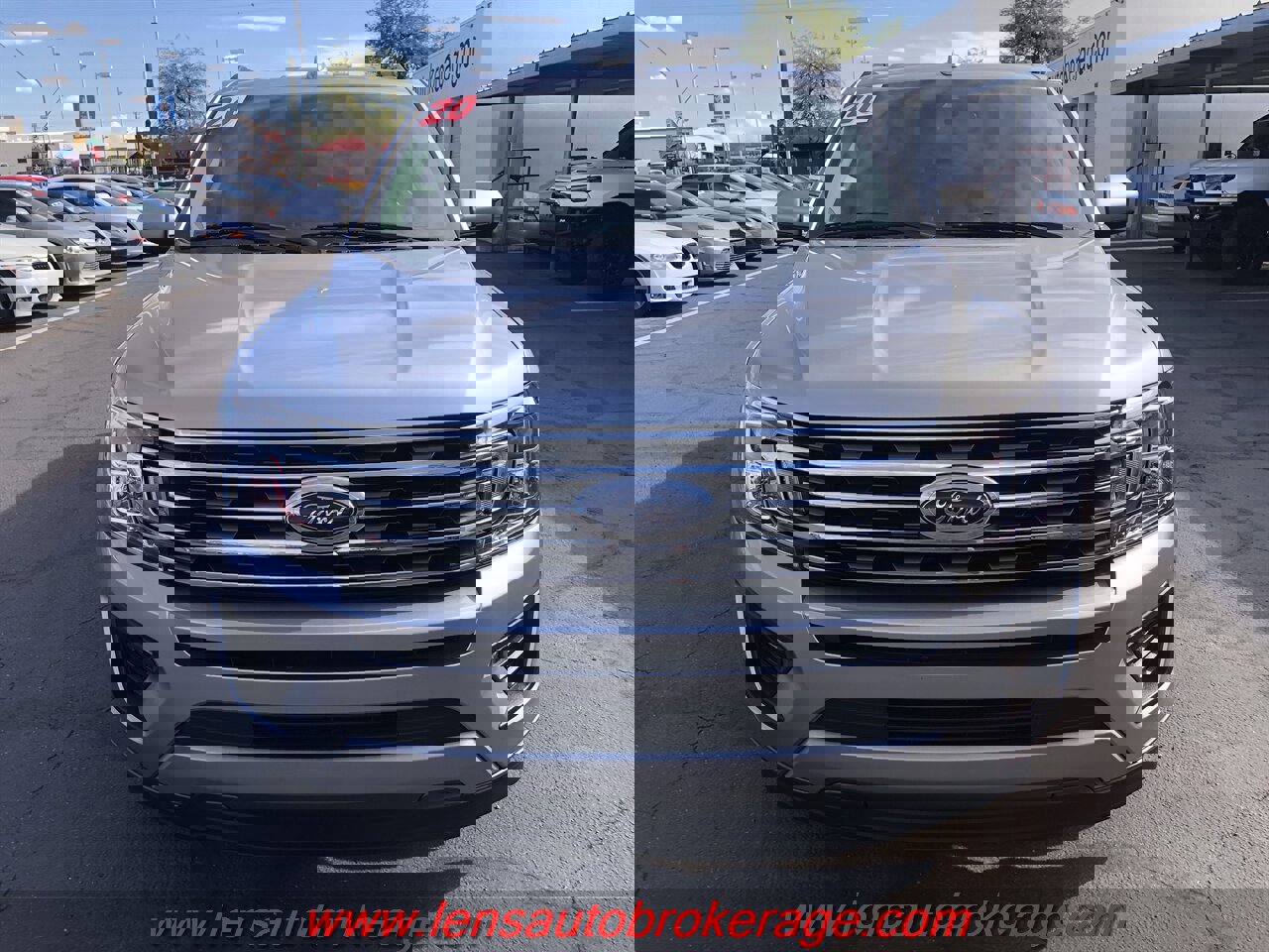 Used 2020 Ford Expedition XLT image 3