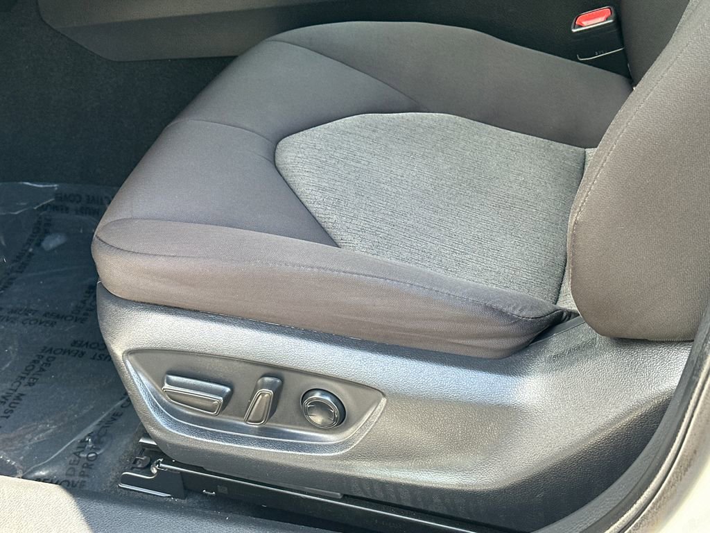 Used 2018 Toyota Camry LE w/ Audio Package FWD image 16