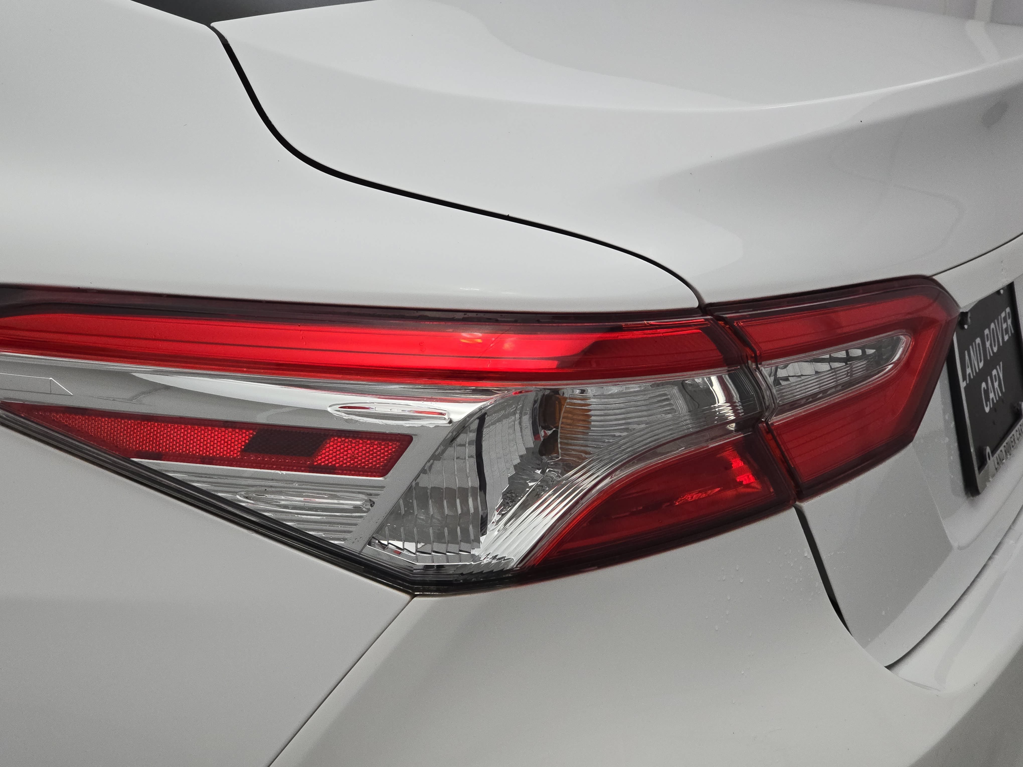Used 2019 Toyota Camry LE FWD image 32