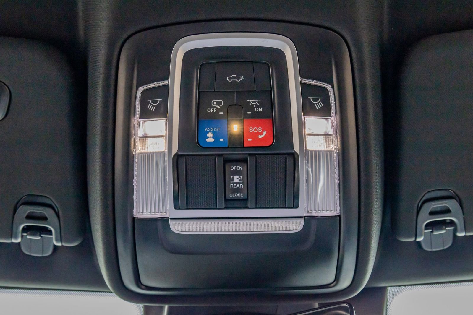 Used 2023 RAM 1500 Laramie AWD/4WD image 27