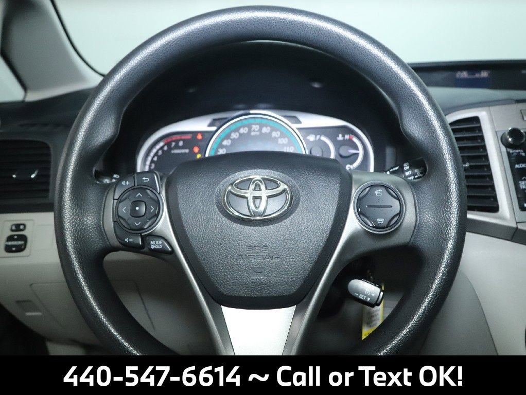 Used 2014 Toyota Venza LE image 32
