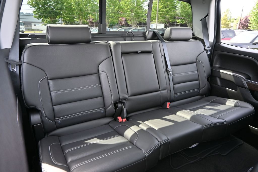 Used 2018 GMC Sierra 2500 Denali w/ Duramax Plus Package AWD/4WD image 30