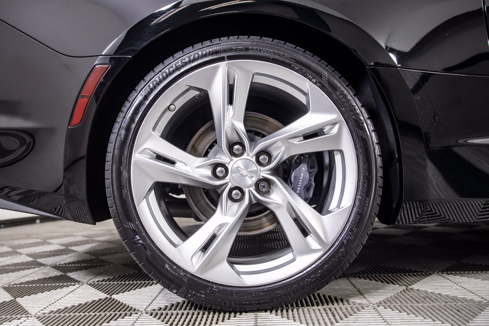 Used 2021 Chevrolet Camaro SS RWD image 41