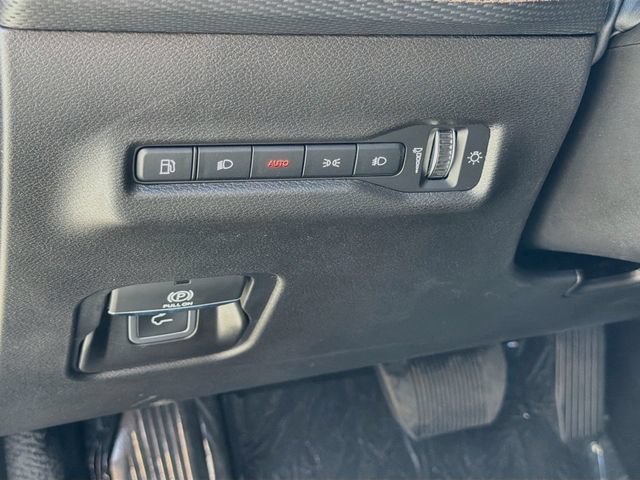 New 2026 Jeep Cherokee Overland w/ Advanced Pro Tech Group AWD/4WD image 11