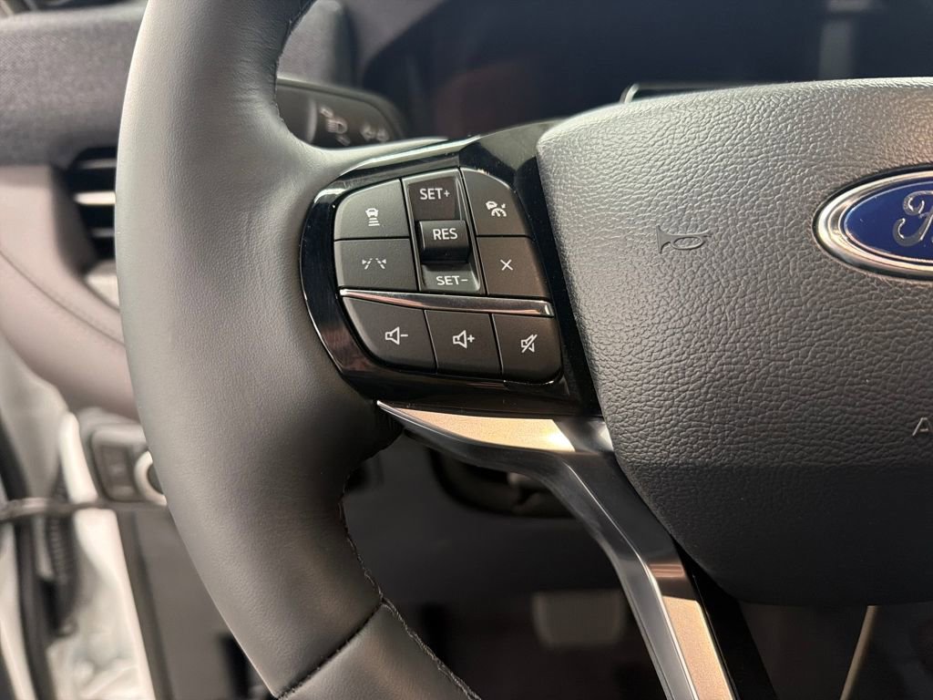 New 2026 Ford Explorer Platinum image 21