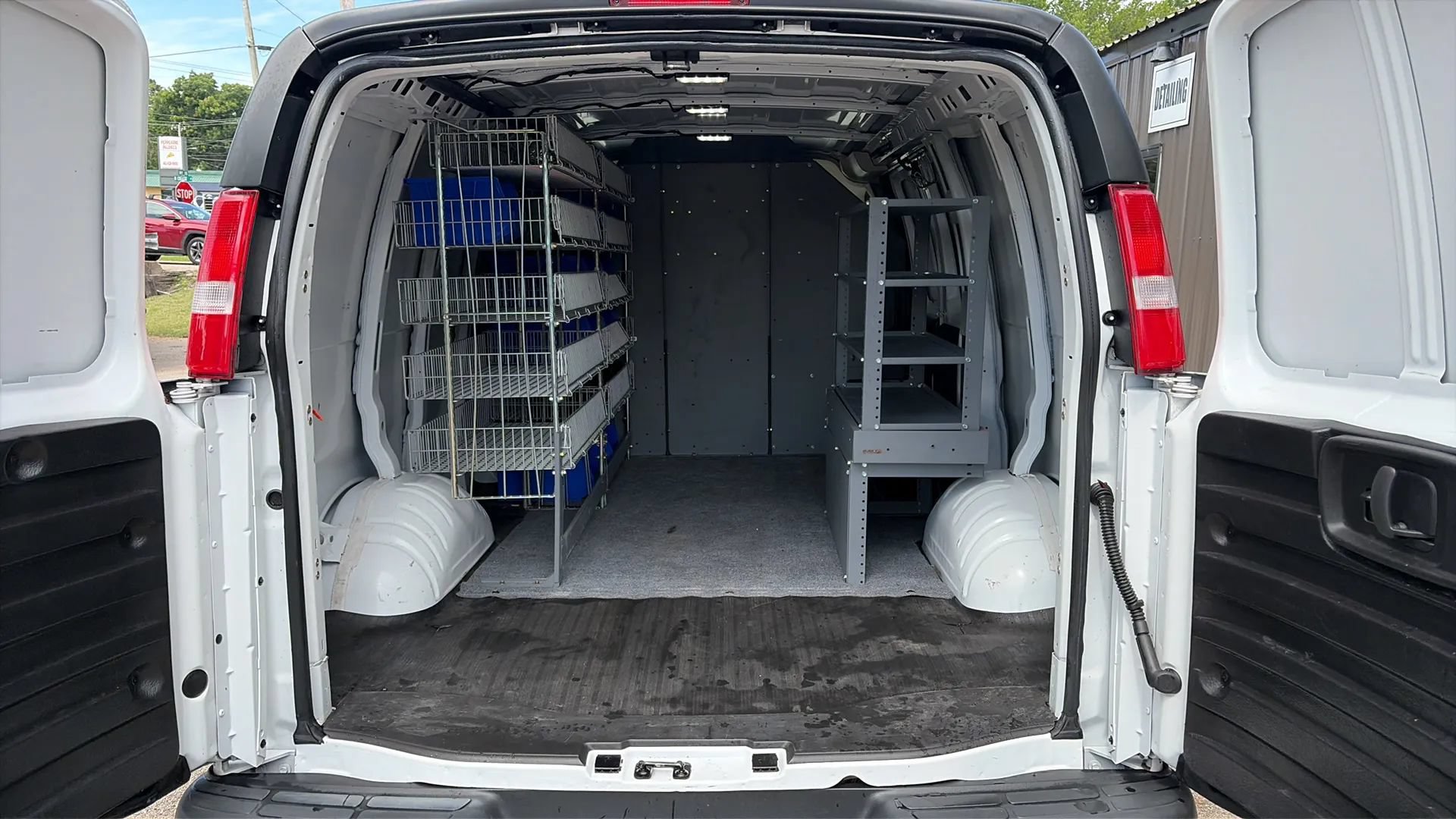 Used 2021 Chevrolet Express 2500 RWD image 7