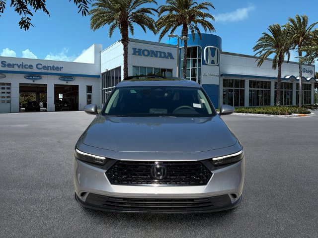 Used 2024 Honda Accord EX image 3