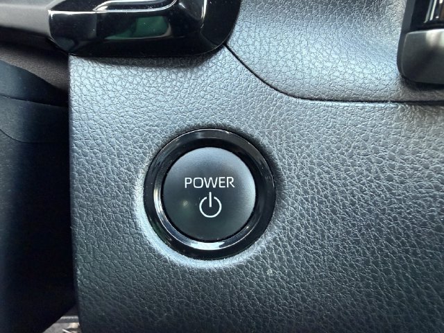 Used 2025 Toyota Camry LE FWD image 24