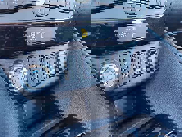 Used 2022 Nissan Leaf SL Plus image 25