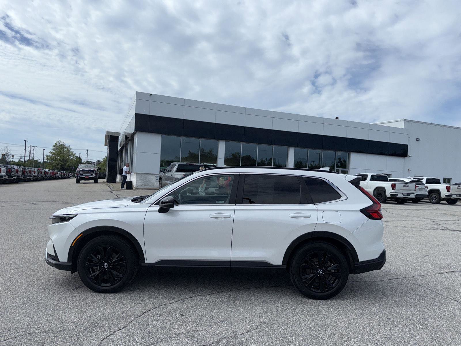 Used 2025 Honda CR-V Sport Touring image 10