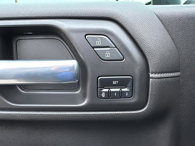 Used 2022 Chevrolet Silverado 2500 LTZ w/ LTZ Plus Package image 16