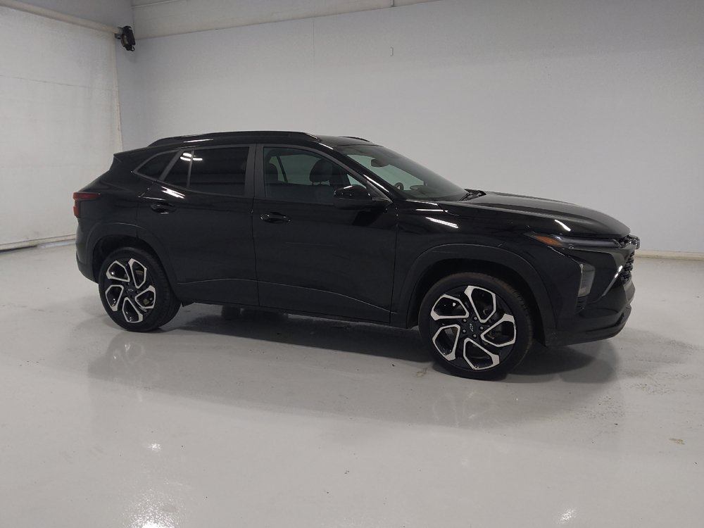 Used 2025 Chevrolet Trax RS w/ Driver Confidence Package FWD image 11