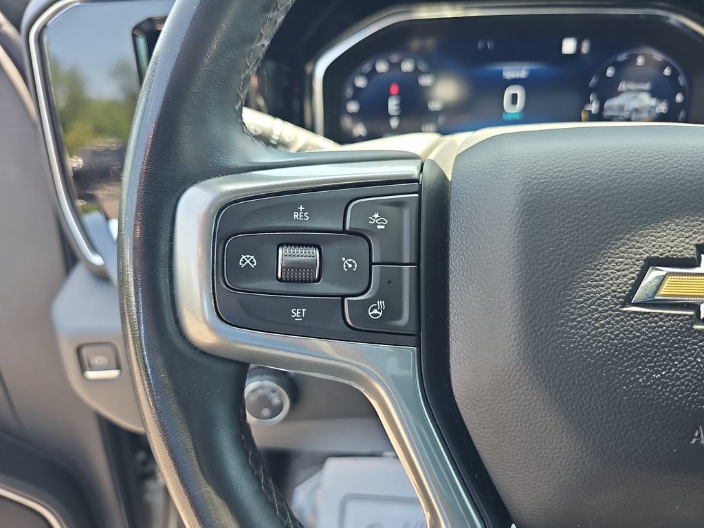 Used 2023 Chevrolet Silverado 1500 LT AWD/4WD image 17