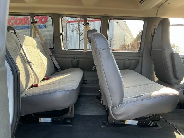 Used 2025 Chevrolet Express 3500 LT w/ LT Preferred Equipment Group image 30
