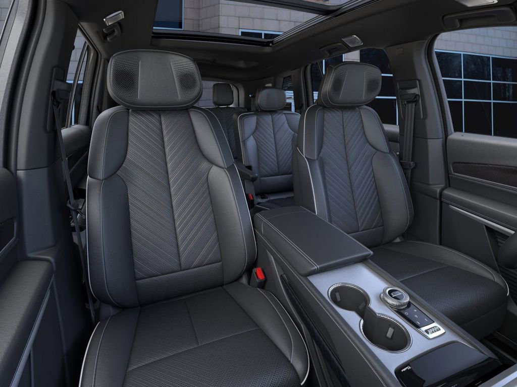 New 2026 Cadillac Vistiq Platinum image 16