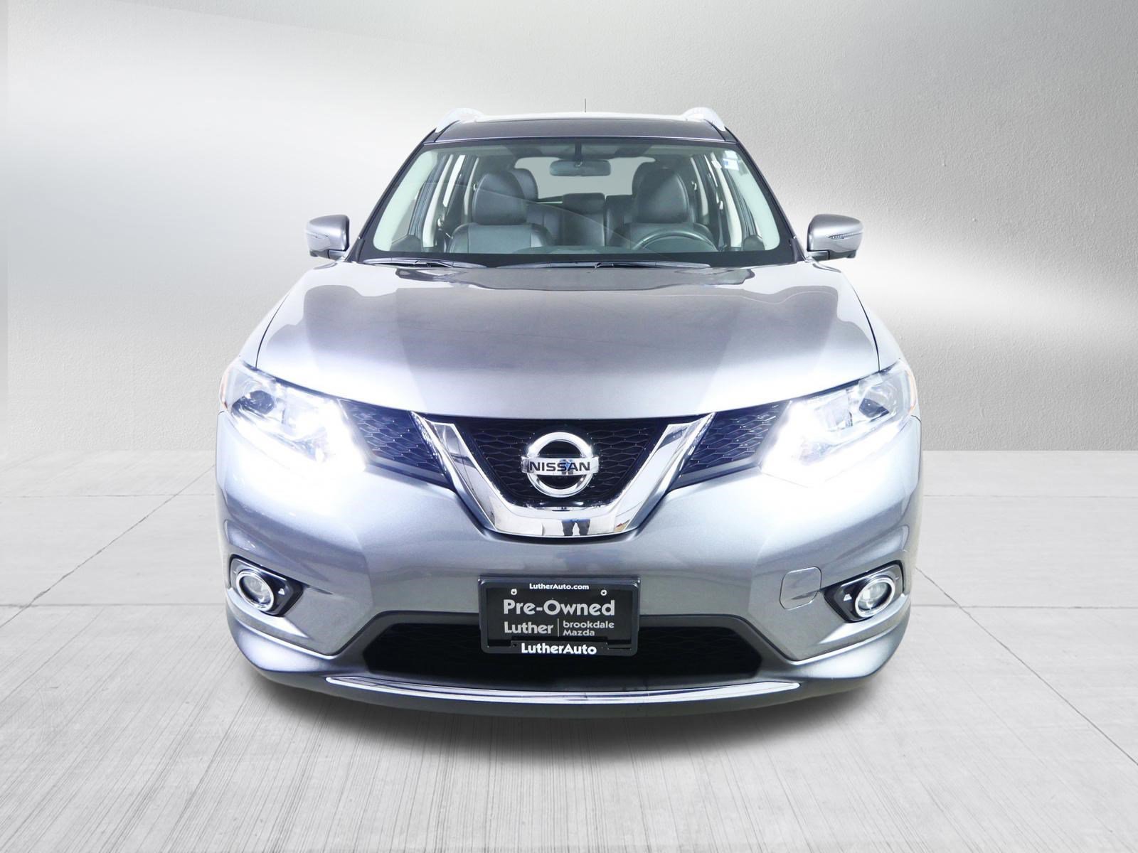 Used 2016 Nissan Rogue SL w/ SL Premium Package image 2