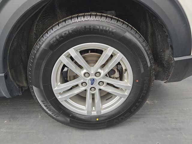 Used 2021 Ford Explorer XLT image 16