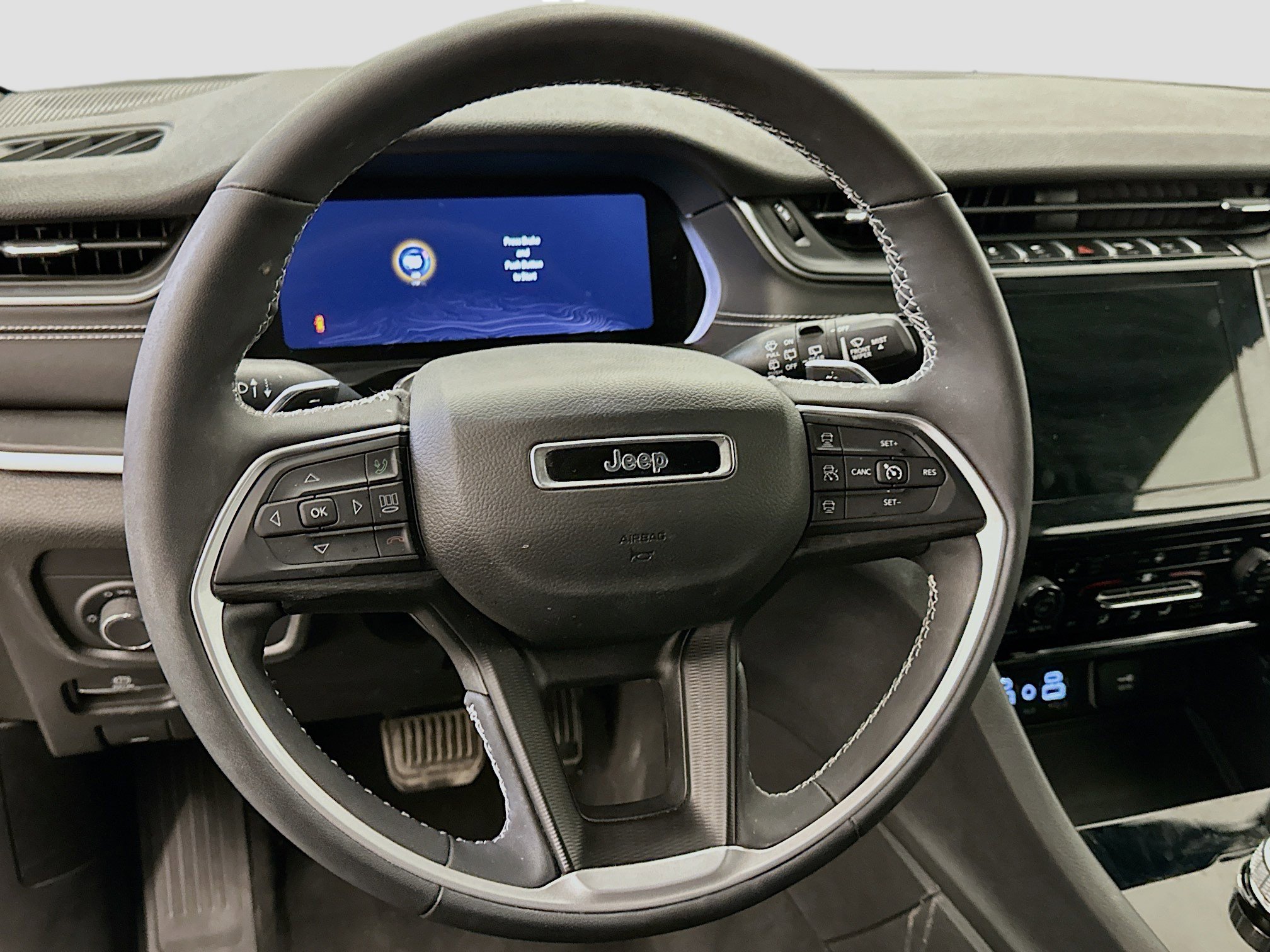 Used 2023 Jeep Grand Cherokee Altitude image 18
