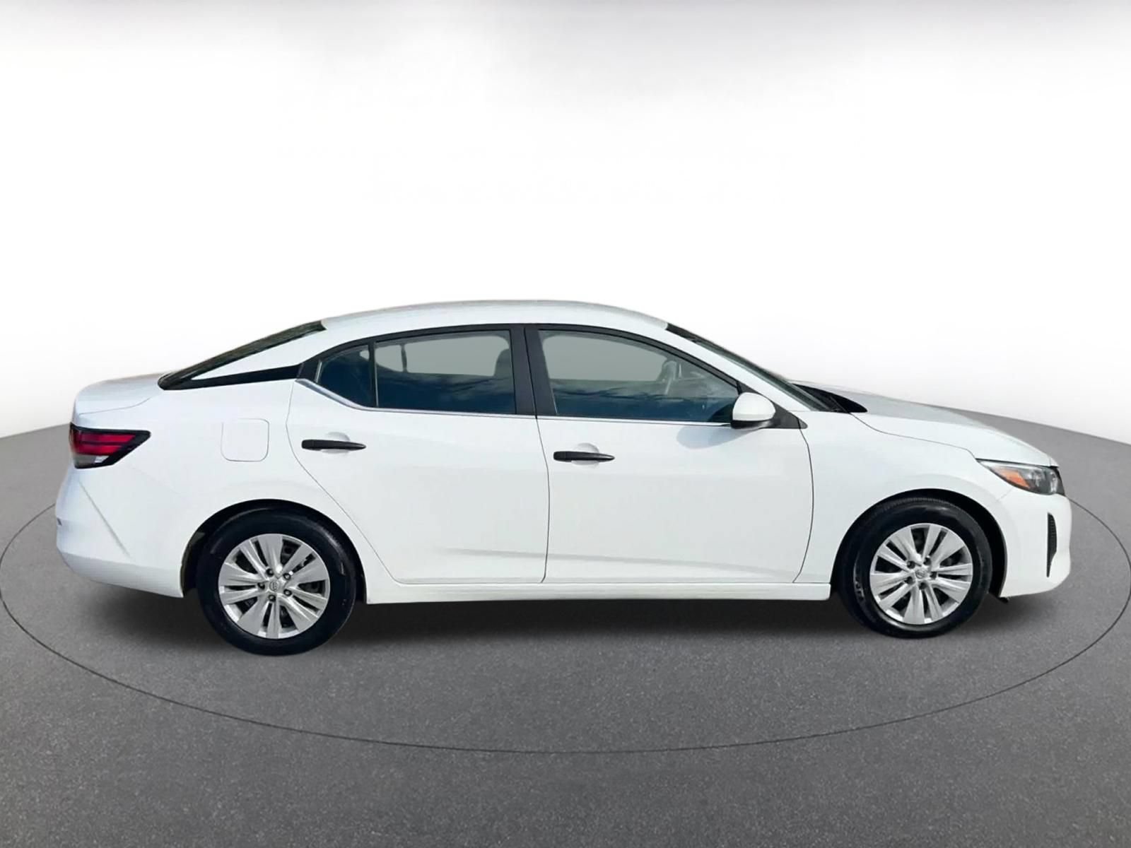 Used 2025 Nissan Sentra S FWD image 13