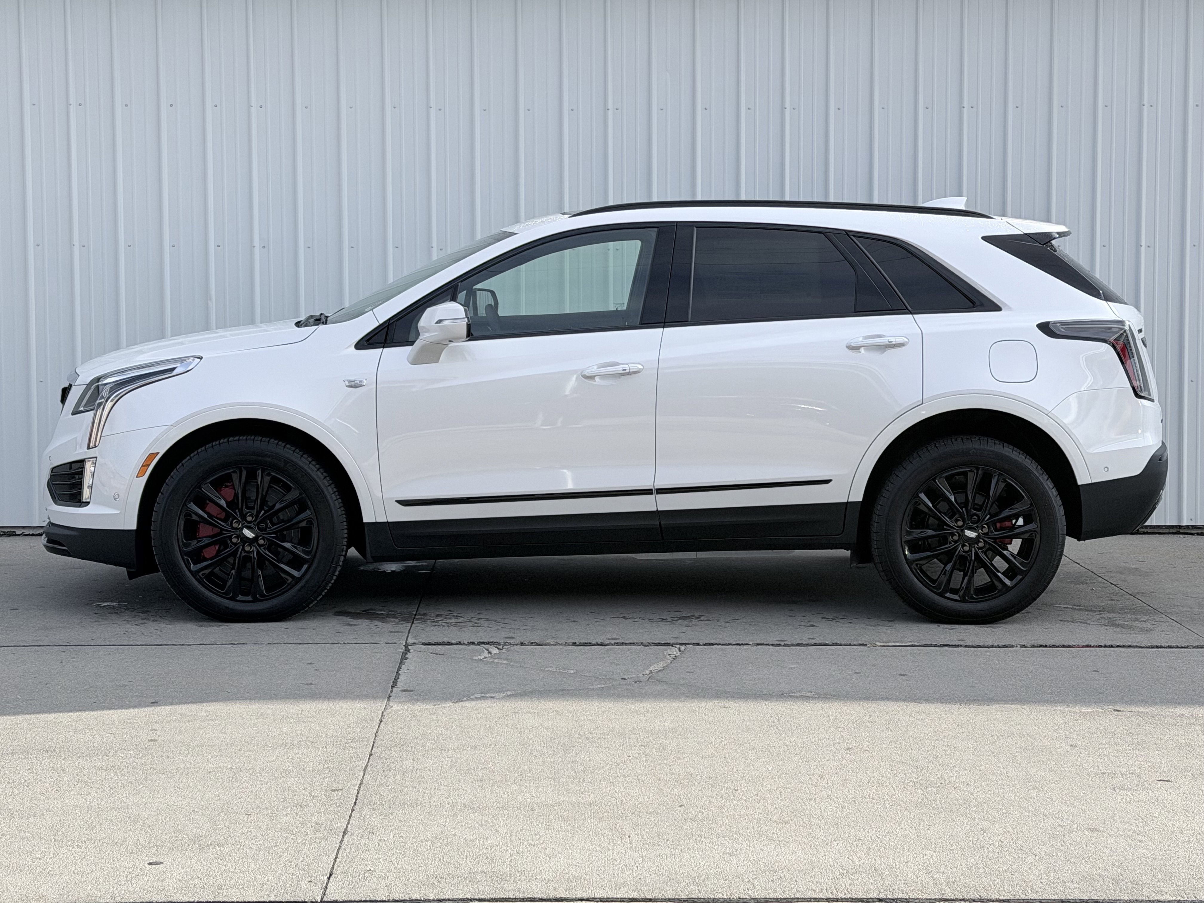 New 2026 Cadillac XT5 Sportv w/ LPO, Onyx Lite Package image 10