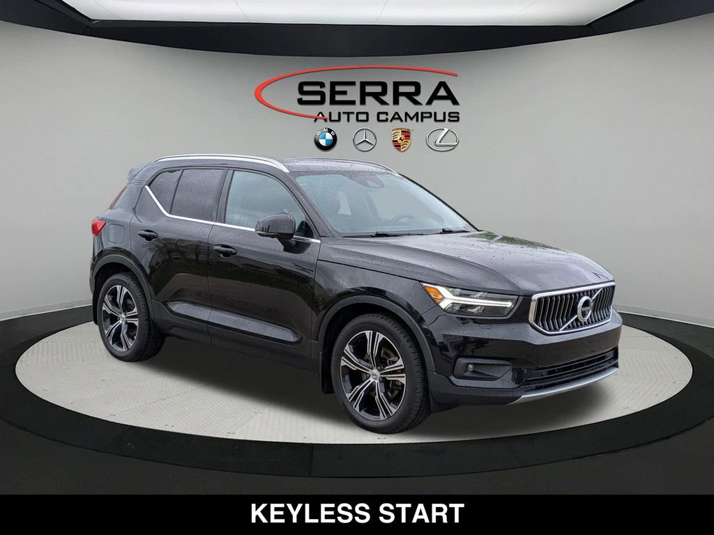 Used 2020 Volvo XC40 T4 Inscription FWD image 16