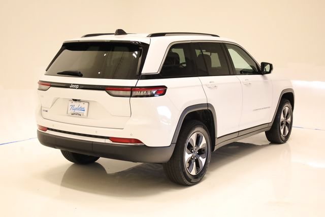 Used 2023 Jeep Grand Cherokee 4WD 4xe image 6