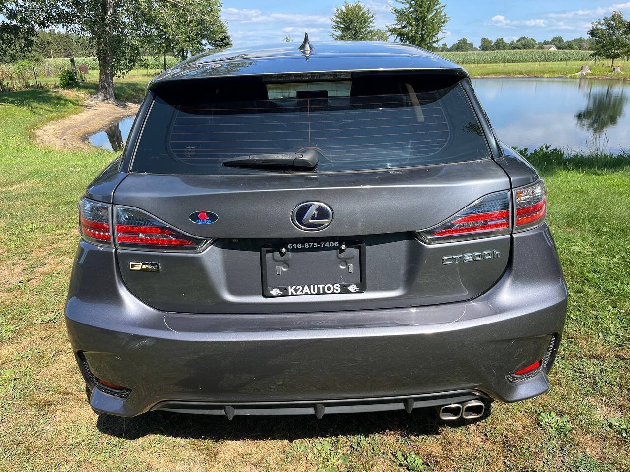 Used 2017 Lexus CT 200h w/ Accessory Package 2 FWD image 9