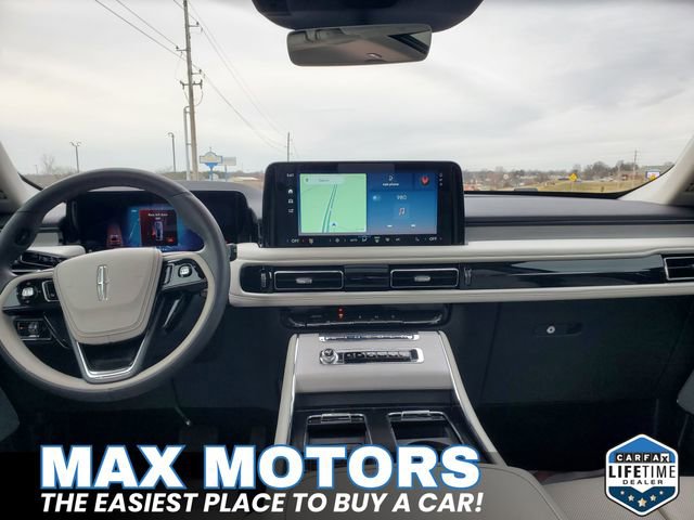 Used 2025 Lincoln Aviator Reserve w/ Luxury Package RWD image 17