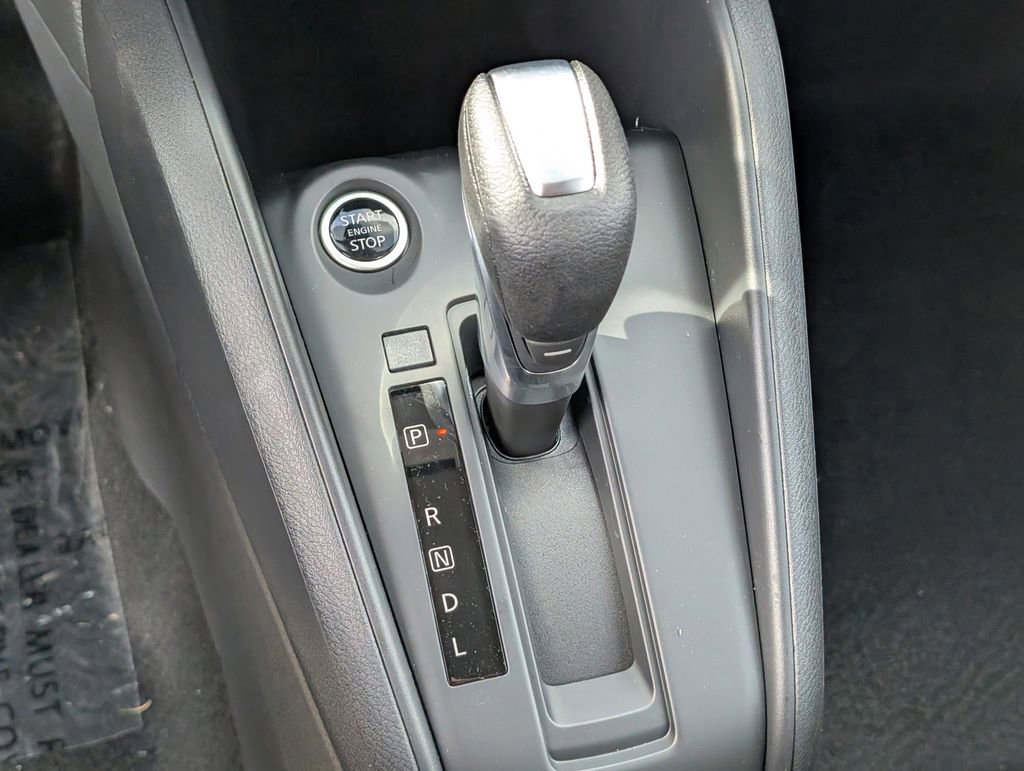 New 2025 Nissan Kicks Play S image 28