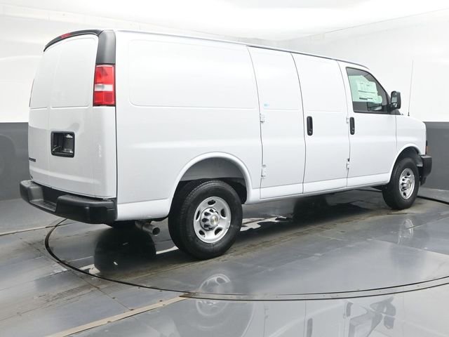 New 2026 Chevrolet Express 2500 w/ Driver Convenience Package RWD image 45