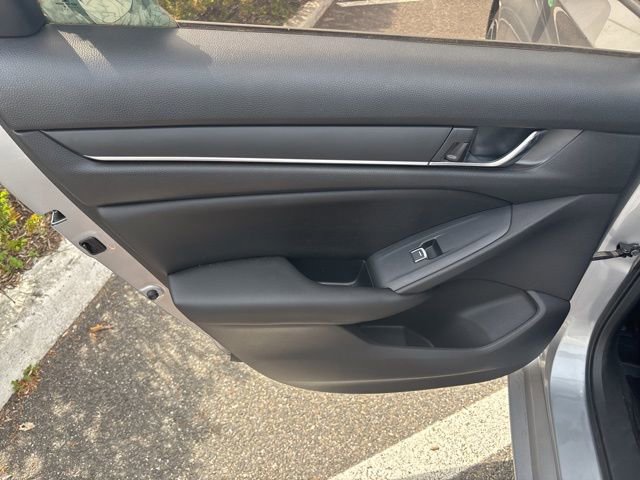 Used 2019 Honda Accord Sport image 11