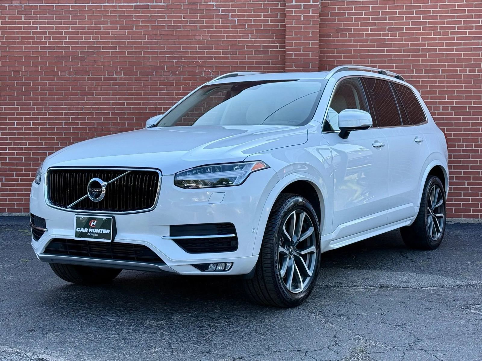 Used 2018 Volvo XC90 T5 Momentum w/ Convenience Package