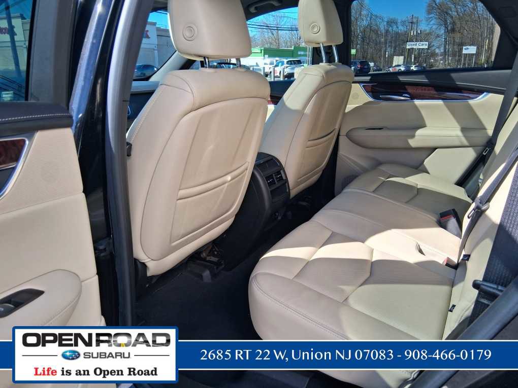 Used 2018 Cadillac XT5 Luxury w/ Driver Awareness Package image 20