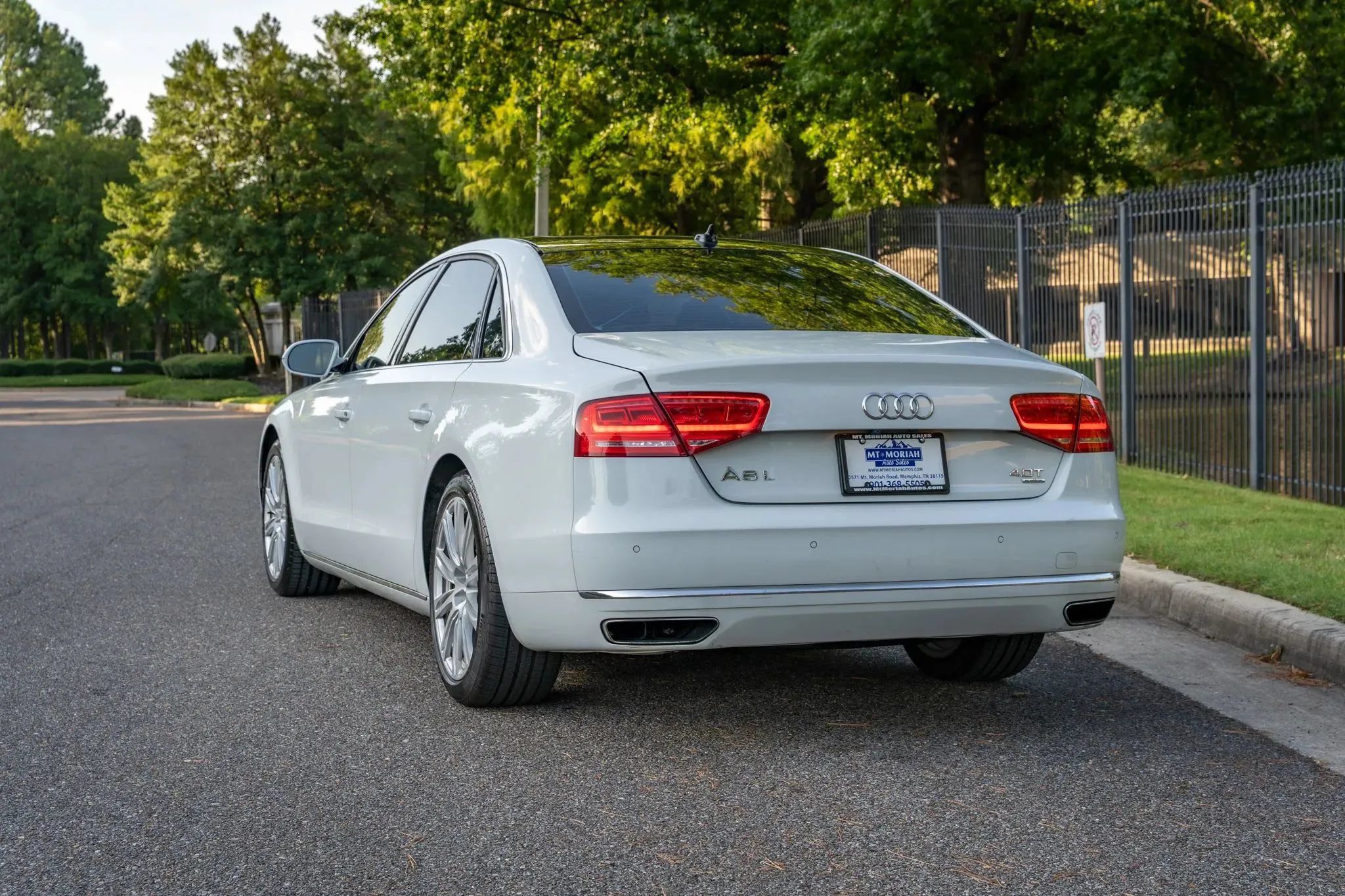 Used 2014 Audi A8 L 4.0T AWD/4WD image 7