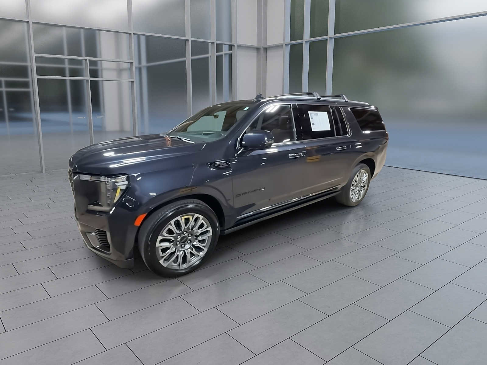 Used 2023 GMC Yukon XL Denali Ultimate w/ LPO, Floor Liner Package image 4