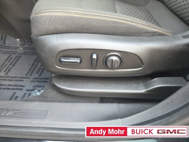 Used 2021 GMC Terrain SLE w/ Driver Convenience Package FWD image 29