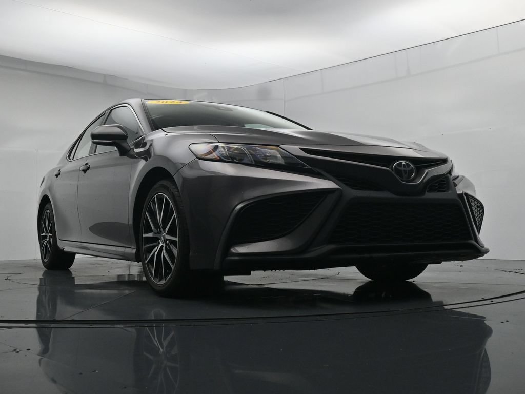 Used 2024 Toyota Camry SE FWD image 32