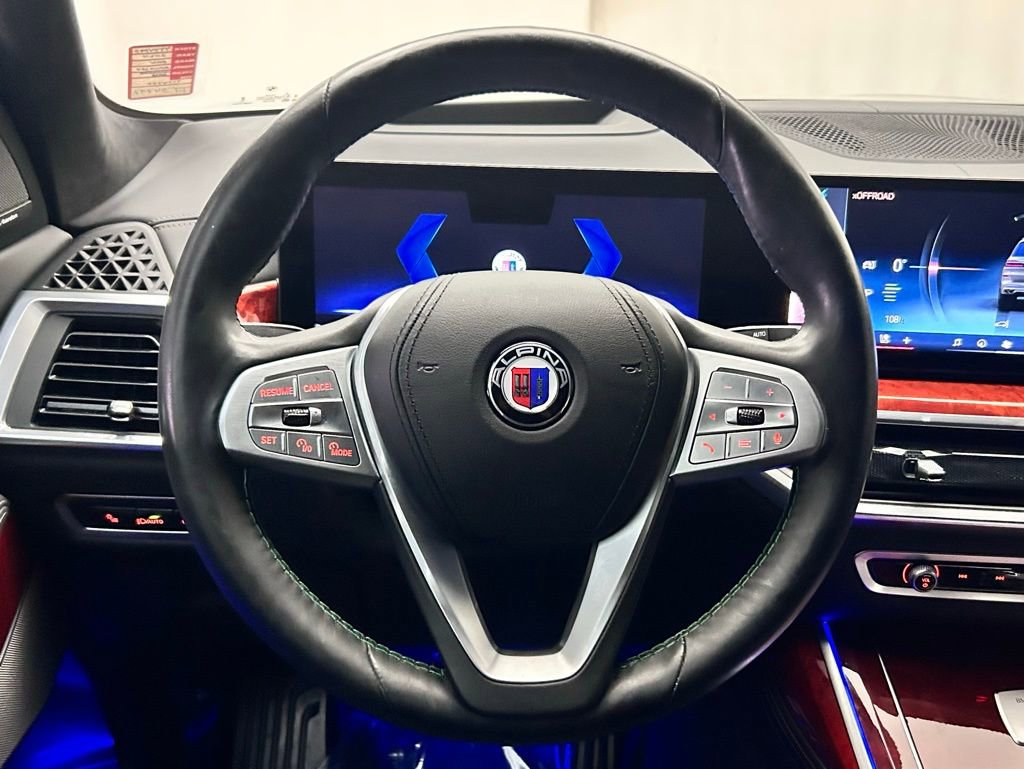 Used 2024 BMW ALPINA XB7 image 32
