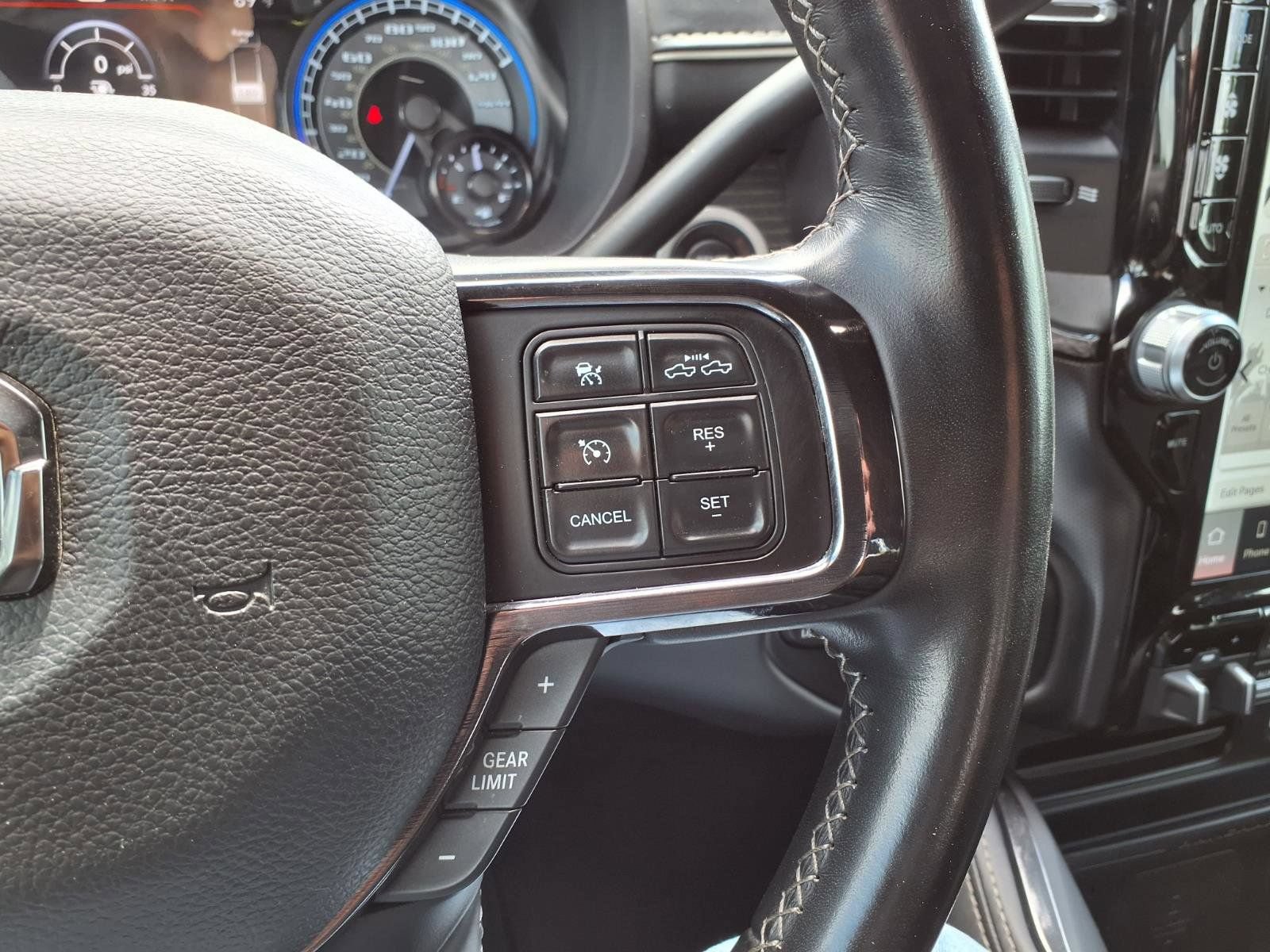 Used 2022 RAM 3500 Limited AWD/4WD image 23