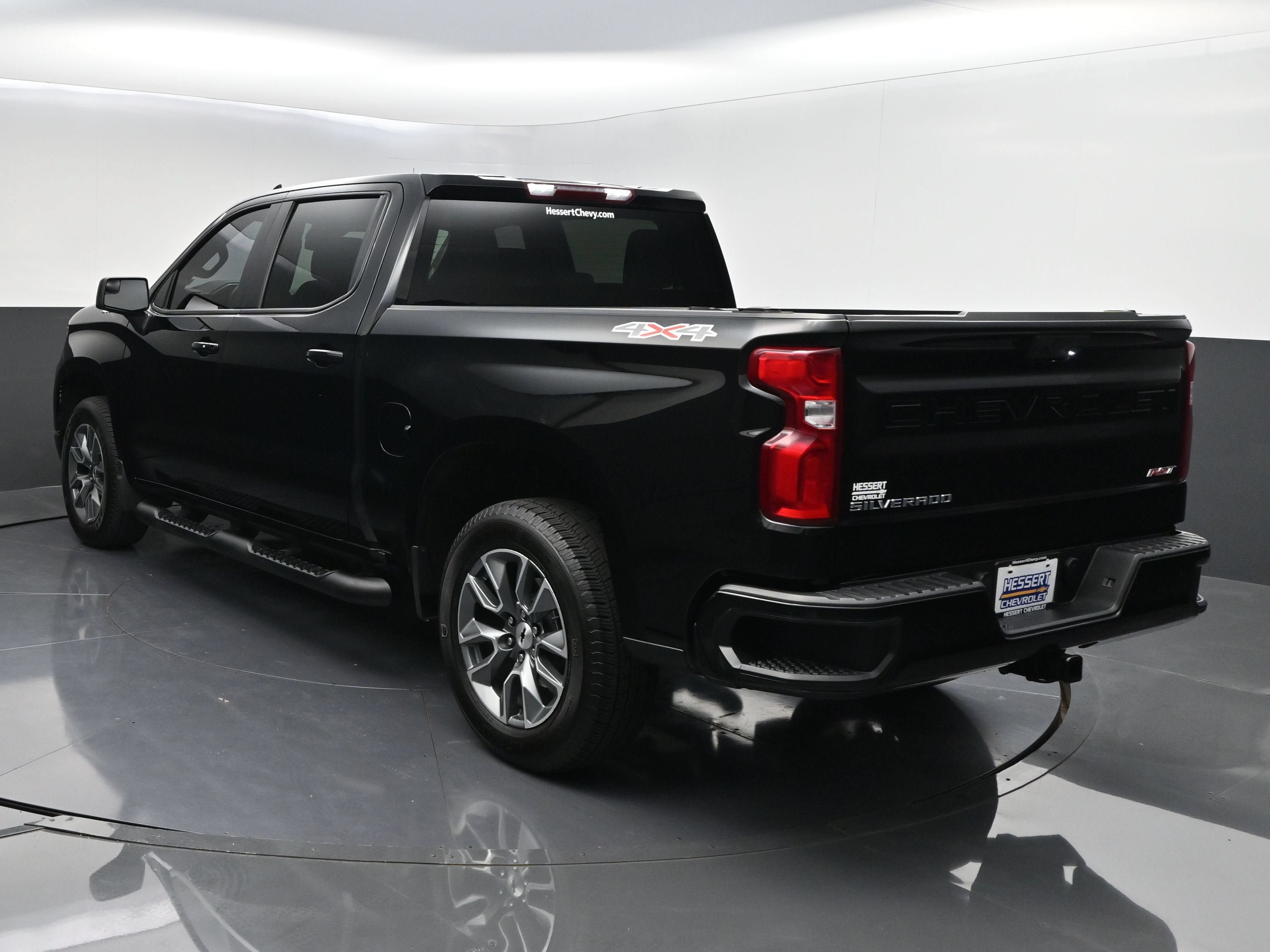 Certified 2025 Chevrolet Silverado 1500 RST w/ LPO, Liner Protection Package AWD/4WD image 5