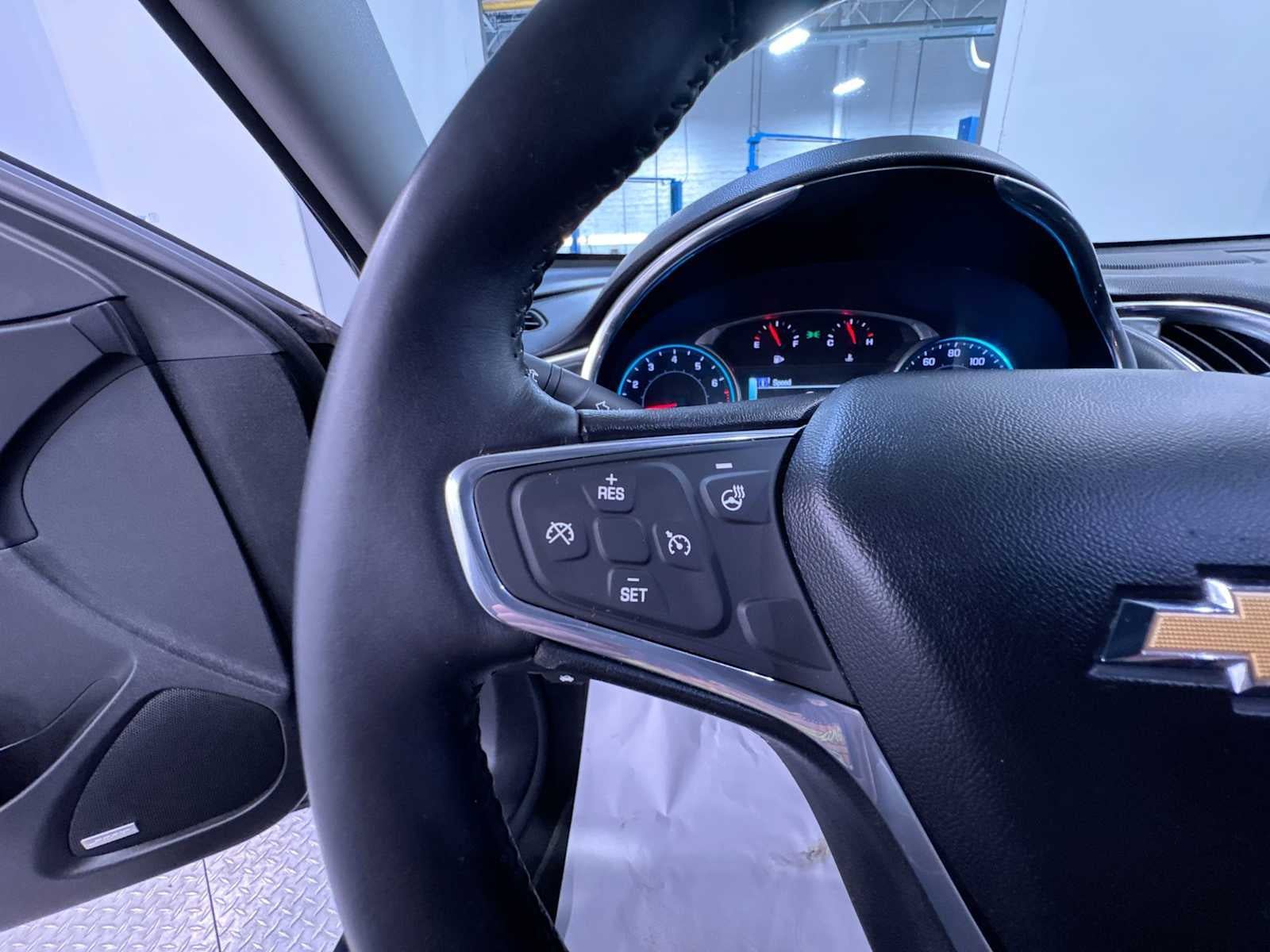 Used 2016 Chevrolet Malibu Premier FWD image 20
